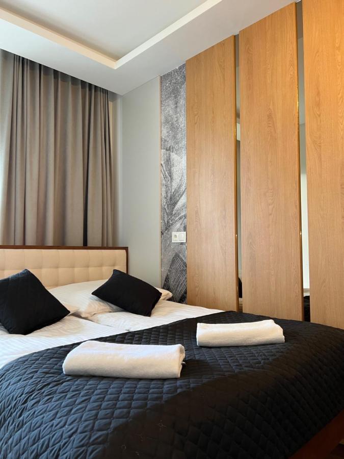 Family & Business Elegant Apartments Ul Lotnicza Centrum Galeria Korona - 1 Bedroom, Terrace, Air Conditioning, Garage - New! 키엘체 외부 사진