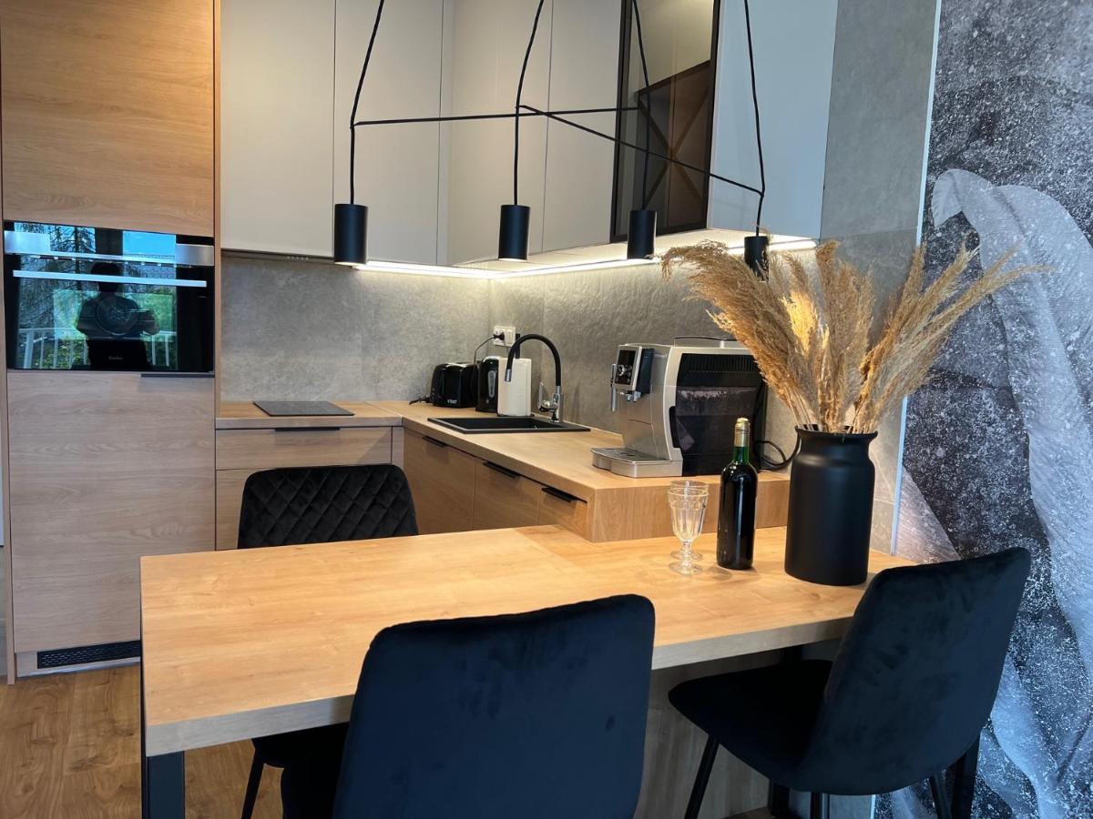 Family & Business Elegant Apartments Ul Lotnicza Centrum Galeria Korona - 1 Bedroom, Terrace, Air Conditioning, Garage - New! 키엘체 외부 사진
