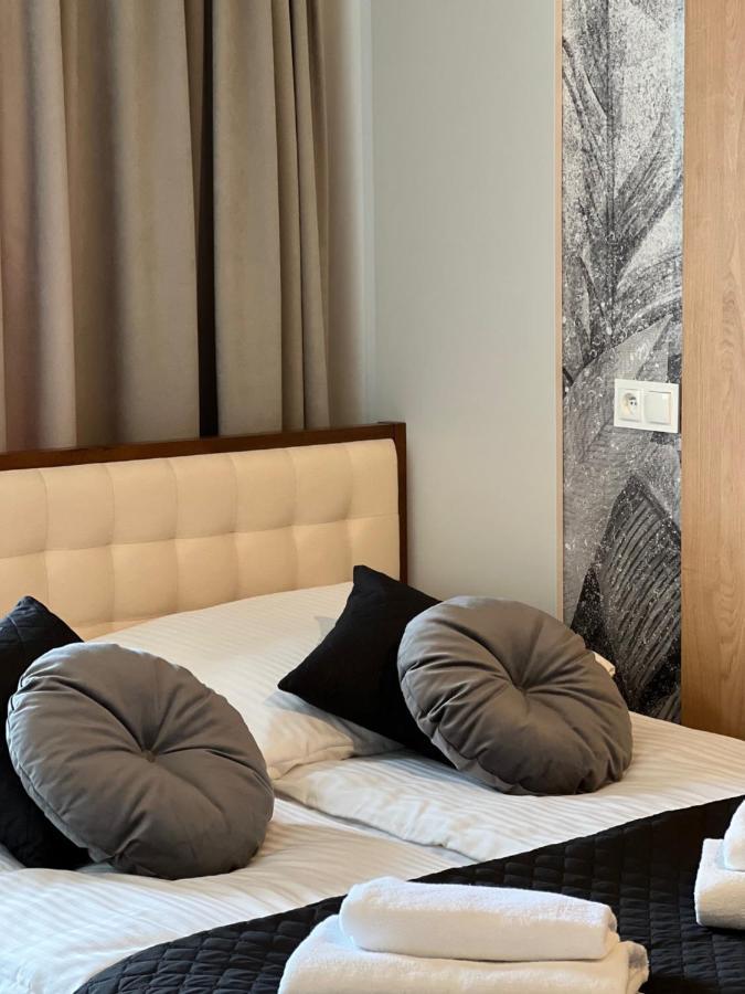Family & Business Elegant Apartments Ul Lotnicza Centrum Galeria Korona - 1 Bedroom, Terrace, Air Conditioning, Garage - New! 키엘체 외부 사진